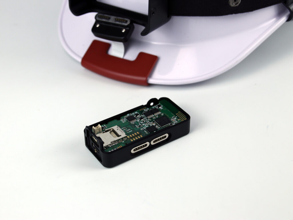 작업자용-생체반응-추적장비-스타트업-디자인개발-하드웨어개발-시제품제작